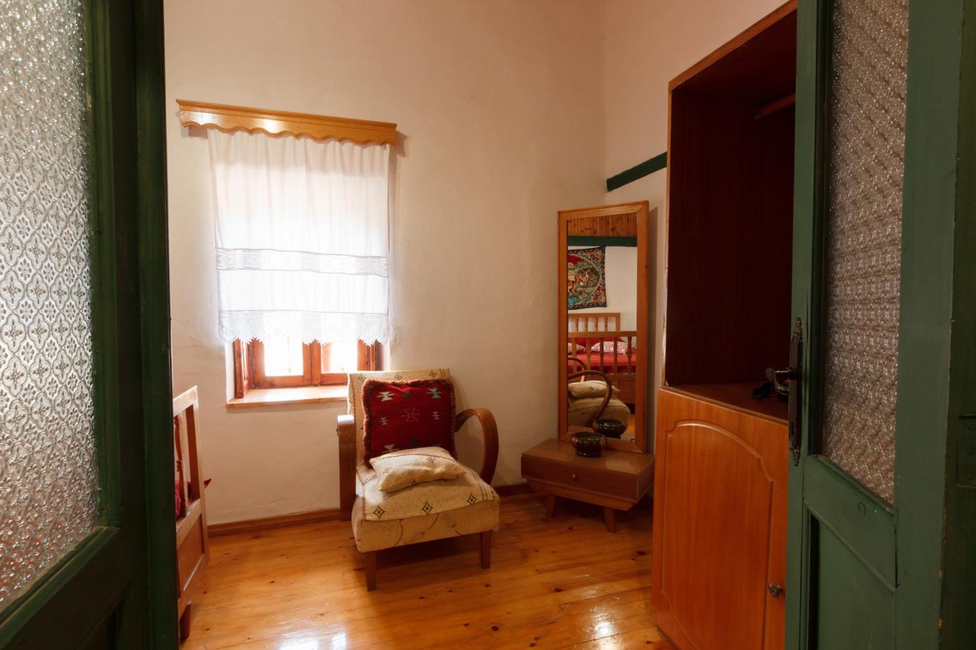 Guesthouse 1805 ジロカストラ エクステリア 写真