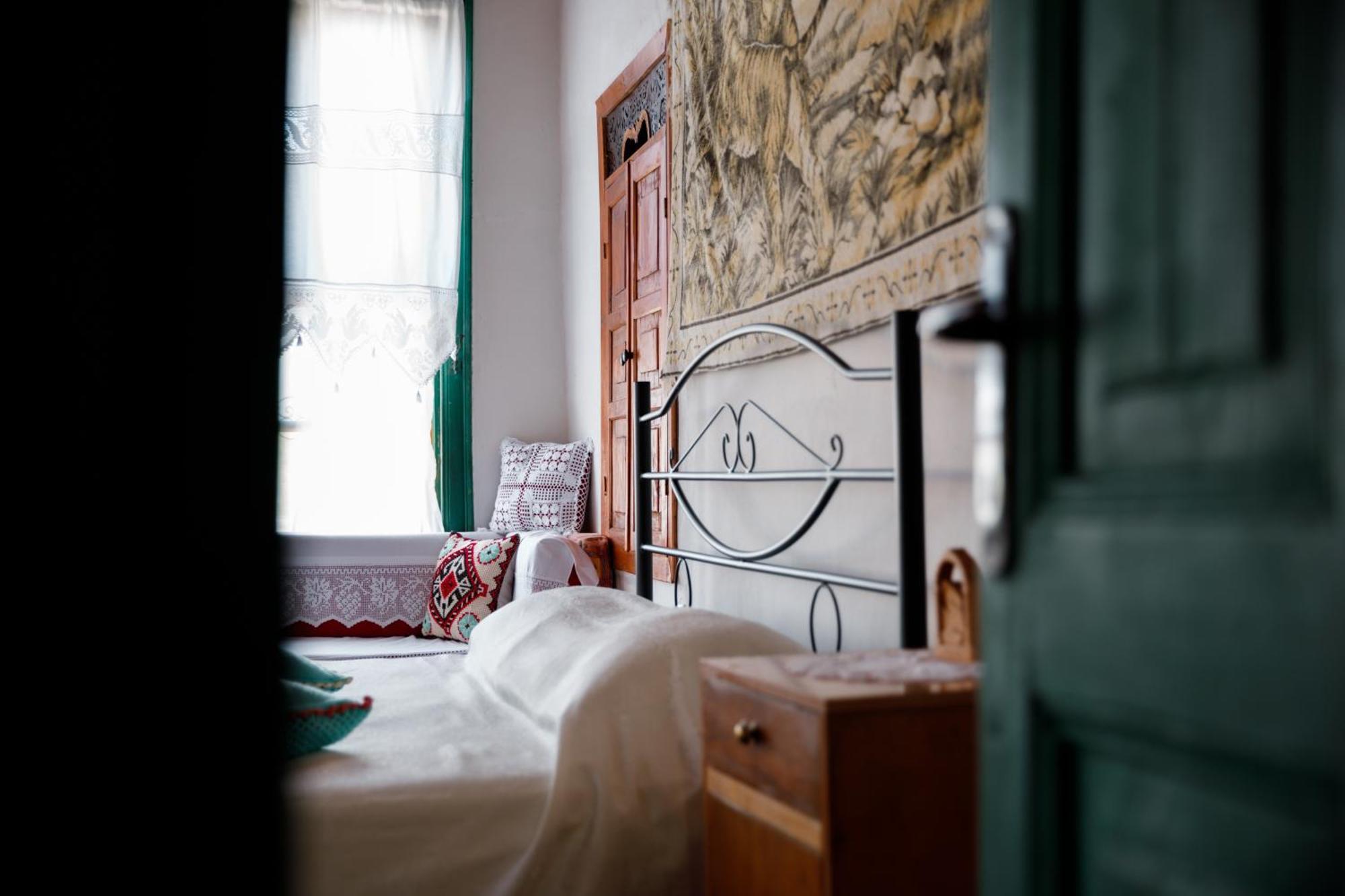 Guesthouse 1805 ジロカストラ エクステリア 写真