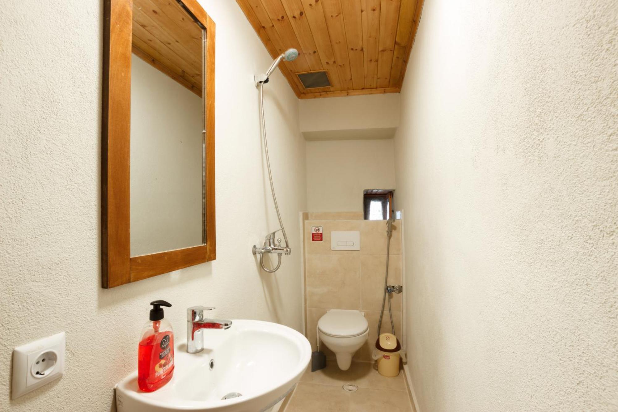 Guesthouse 1805 ジロカストラ エクステリア 写真